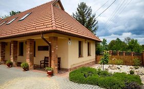 Mézes És Apiterápiás Központ Vizsoly